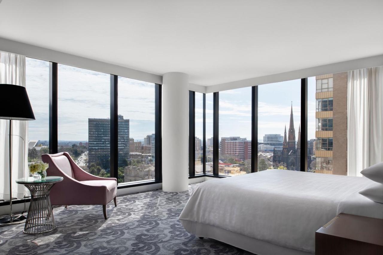 Sheraton Melbourne Hotel Exterior photo A bedroom at The Westin