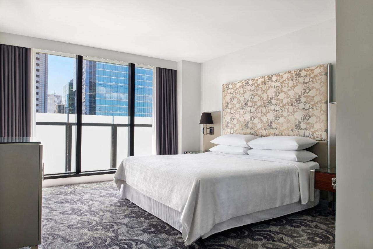 Sheraton Melbourne Hotel Exterior photo A guest room at the hotel